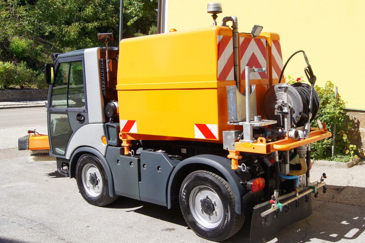 MULTICAR TREMO X56 Carrier CS/4x4/Euro 5/Besen/Wasserfass - Barredora vial: foto 3 MULTICAR TREMO X56 Carrier CS/4x4/Euro 5/Besen/Wasserfass - Barredora vial: foto 3