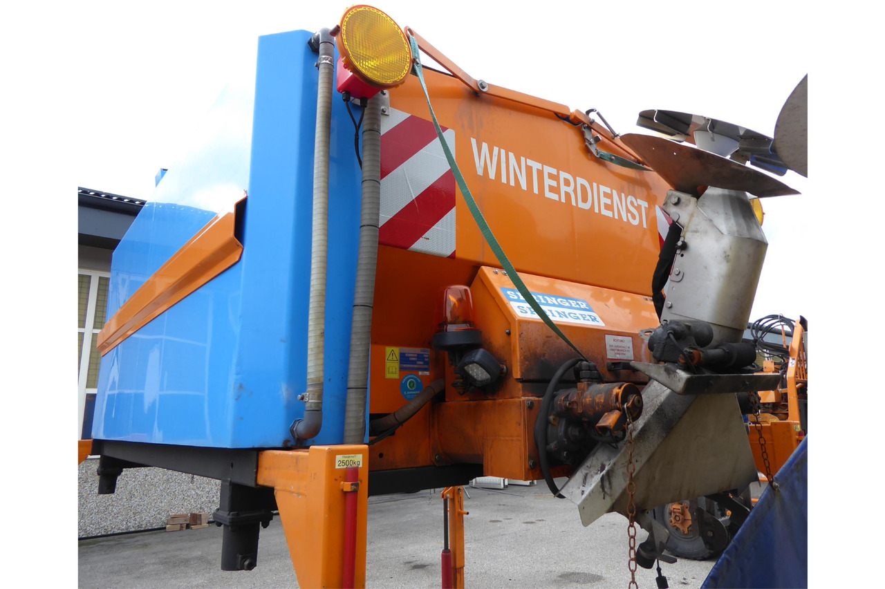 SPRINGER AS 280/Unimog U400 U500/4m³ Feuchtsalzstreuer/Salzstreuer/Streuer - Esparcidor de sal: foto 3 SPRINGER AS 280/Unimog U400 U500/4m³ Feuchtsalzstreuer/Salzstreuer/Streuer - Esparcidor de sal: foto 3