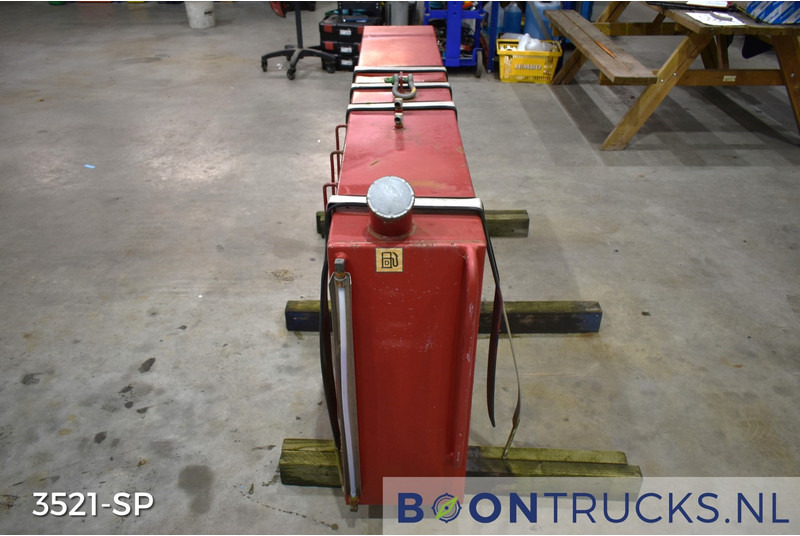 Onbekend BRANDSTOFTANK | L 30 x W 183 x H 77 cm * ca 400 L - Depósito de combustible: foto 3 Onbekend BRANDSTOFTANK | L 30 x W 183 x H 77 cm * ca 400 L - Depósito de combustible: foto 3