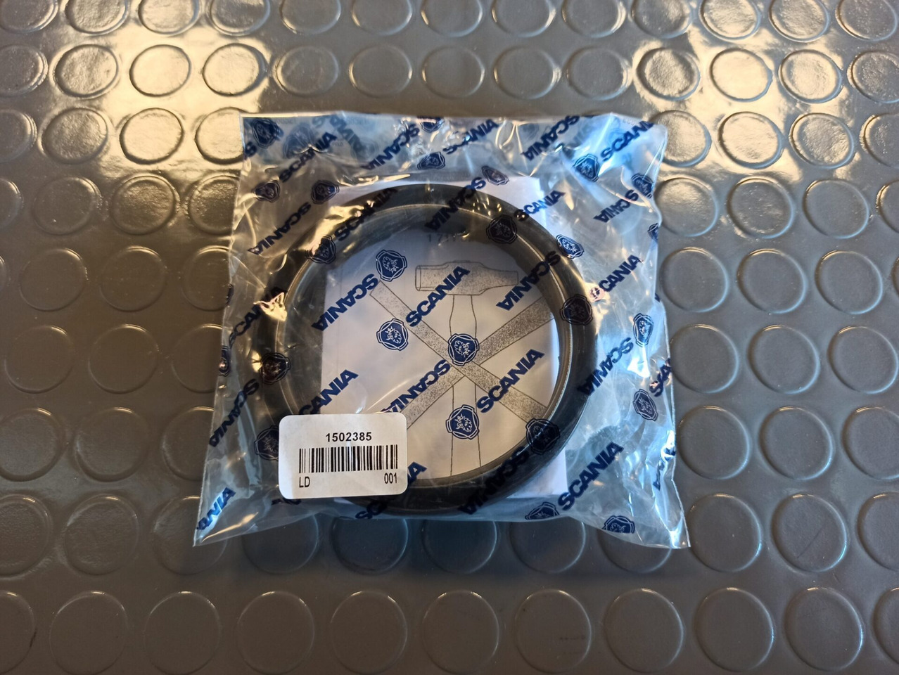 SCANIA AXLE GEAR SEAL - 1502385 - Eje y piezas para Camión: foto 1 SCANIA AXLE GEAR SEAL - 1502385 - Eje y piezas para Camión: foto 1