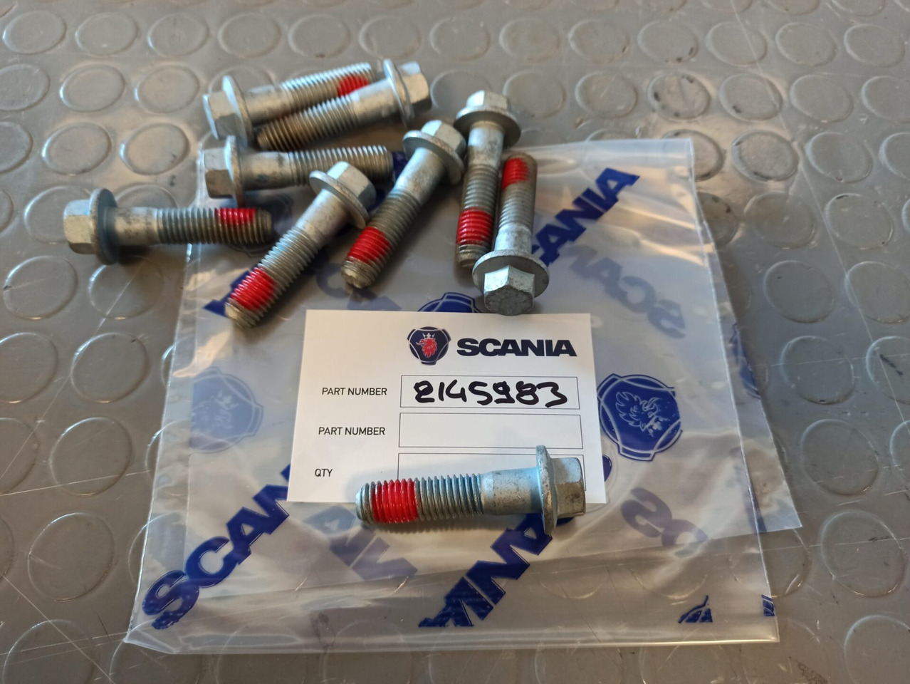 SCANIA FLANGE SCREW - 2145983 - Eje y piezas para Camión: foto 1 SCANIA FLANGE SCREW - 2145983 - Eje y piezas para Camión: foto 1