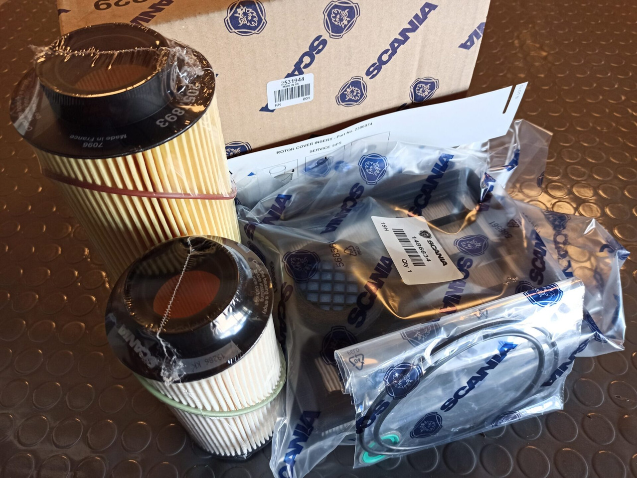 SCANIA MAINTENANCE KIT D16 - 2531944 - Kit de reparación de motores para Camión: foto 1 SCANIA MAINTENANCE KIT D16 - 2531944 - Kit de reparación de motores para Camión: foto 1