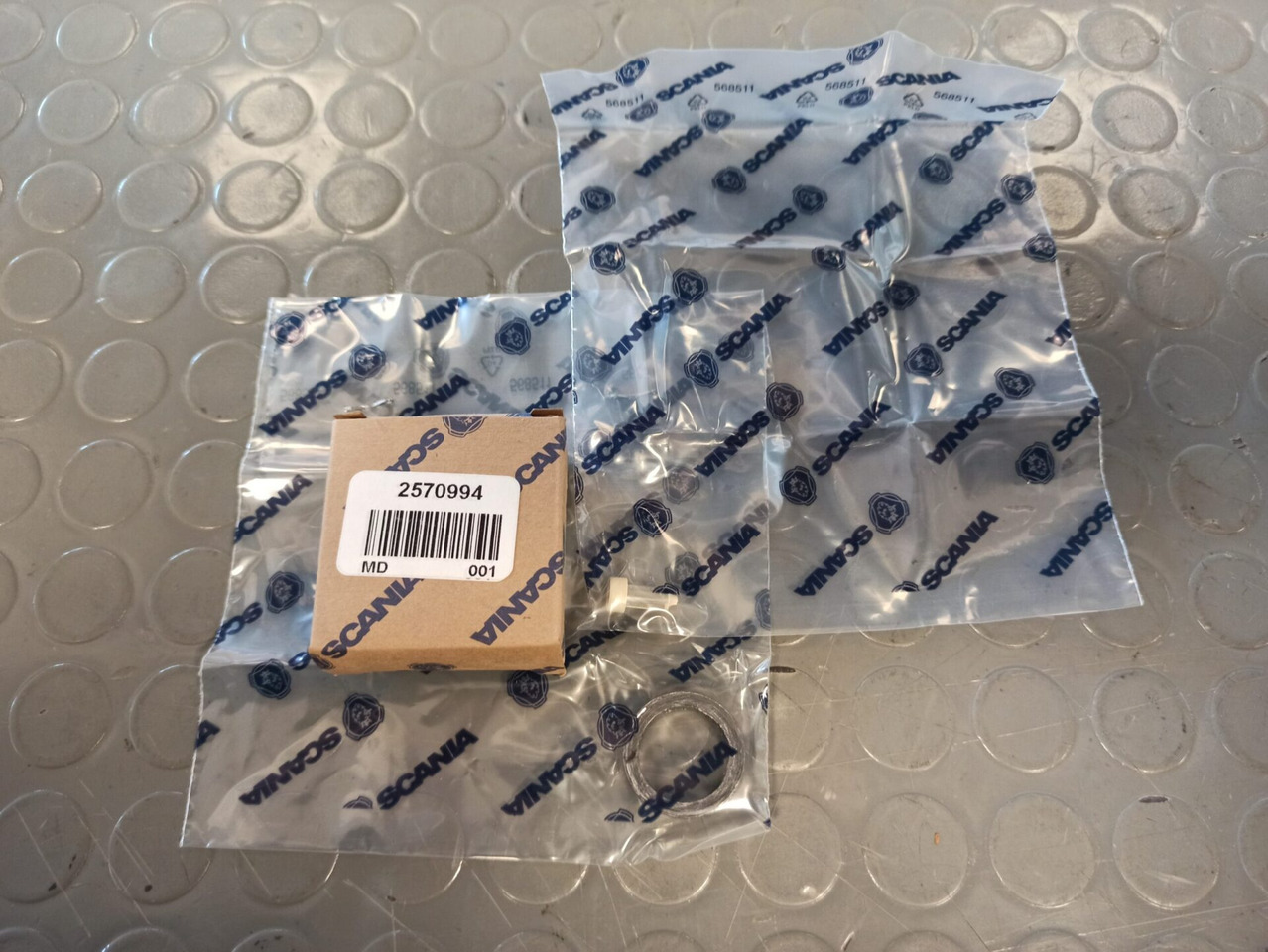 SCANIA REPAIR KIT 2570994 - Kit de reparación de motores para Camión: foto 1 SCANIA REPAIR KIT 2570994 - Kit de reparación de motores para Camión: foto 1