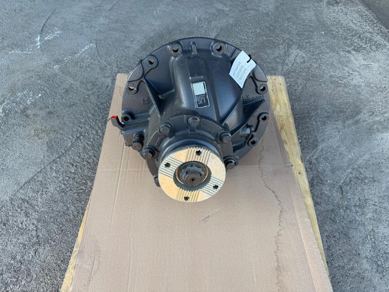 VOLVO Differential Groups 20701332 / 20487379 - Eje y piezas para Camión: foto 1 VOLVO Differential Groups 20701332 / 20487379 - Eje y piezas para Camión: foto 1