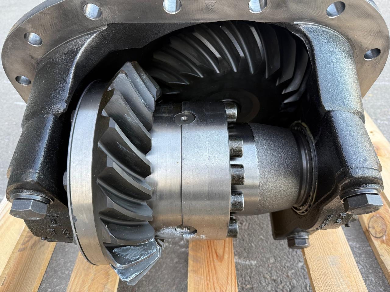 VOLVO Differential Groups Differential Groups - Eje y piezas para Camión: foto 5 VOLVO Differential Groups Differential Groups - Eje y piezas para Camión: foto 5
