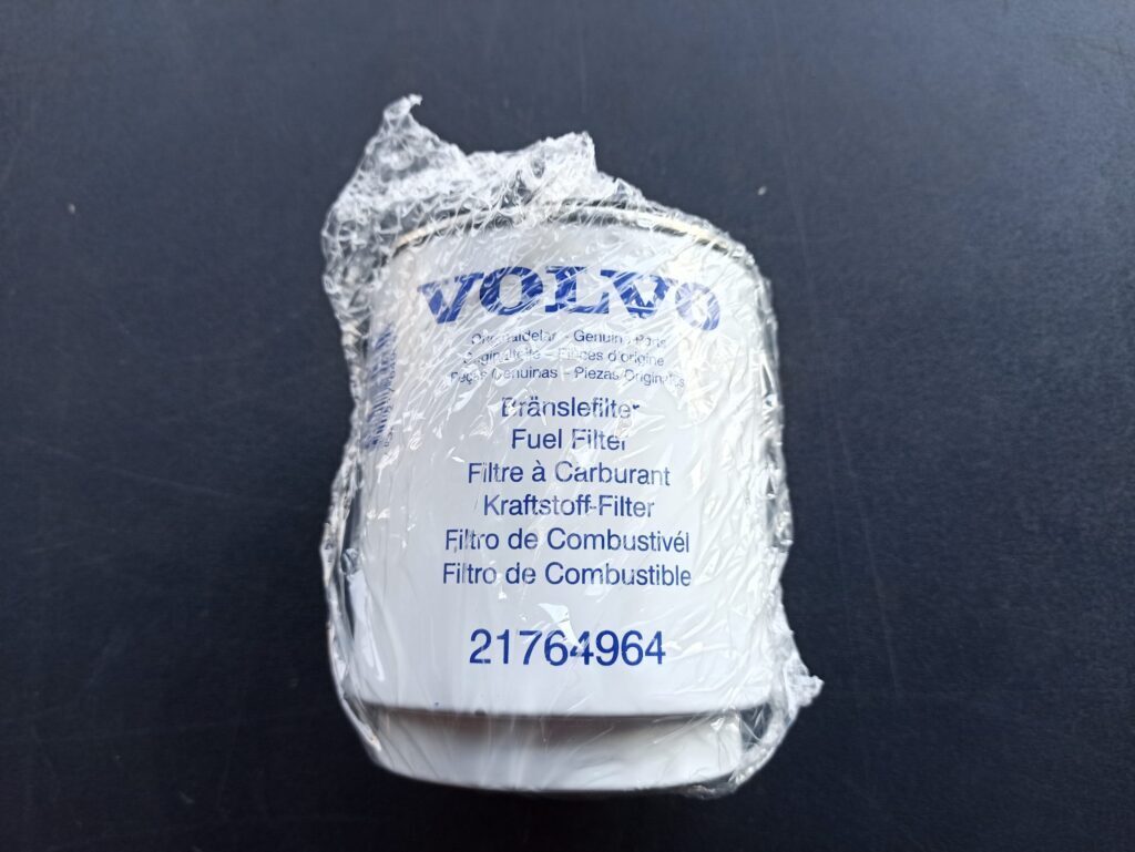 VOLVO FUEL FILTER 21764964 - Filtro de combustible para Camión: foto 1 VOLVO FUEL FILTER 21764964 - Filtro de combustible para Camión: foto 1