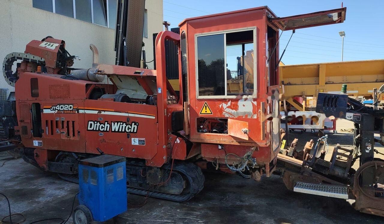 Ditch-Witch JT4020 AT - Perforadora direccional horizontal: foto 1 Ditch-Witch JT4020 AT - Perforadora direccional horizontal: foto 1