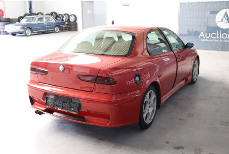 Sedan Alfa Romeo 156 3.2i V6 24v GTA: foto 6