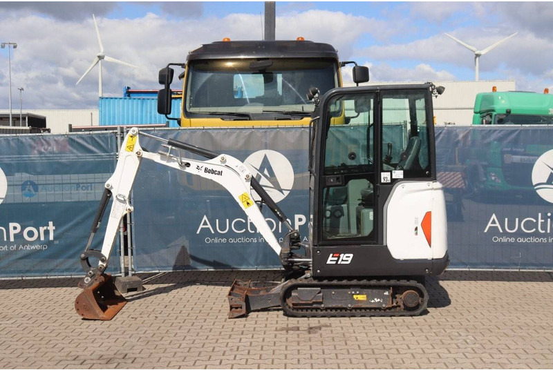 Bobcat E19 Compact Excavator - Miniexcavadora: foto 2 Bobcat E19 Compact Excavator - Miniexcavadora: foto 2