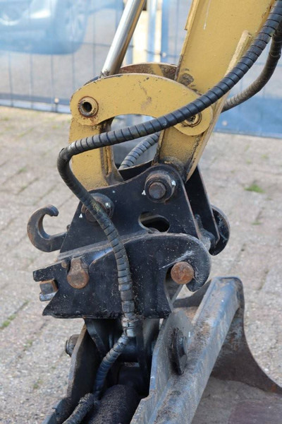 Miniexcavadora Caterpillar 301.8C: foto 11