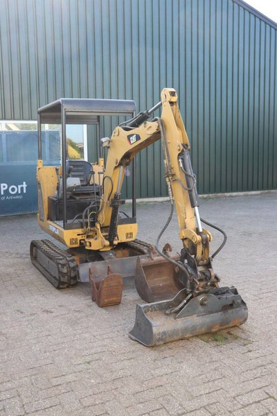 Miniexcavadora Caterpillar 301.8C: foto 6