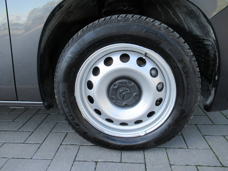 Furgón Citroën Berlingo BlueHDi Automatic: foto 12