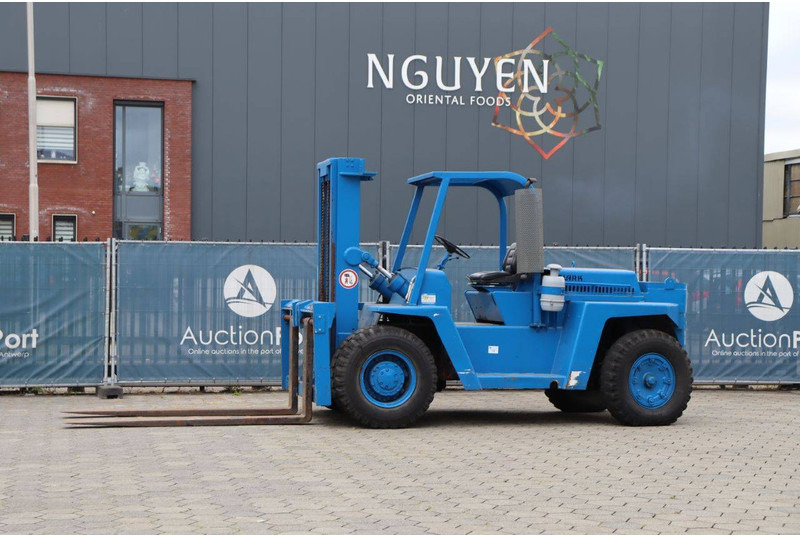 Clark DCY 160 - Carretilla elevadora diésel: foto 1 Clark DCY 160 - Carretilla elevadora diésel: foto 1