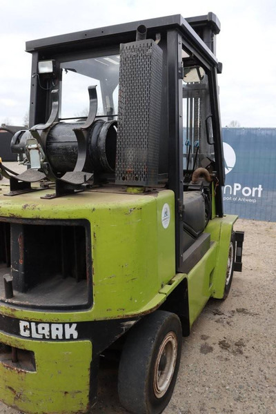 Clark GPX 40 LPG - Carretilla elevadora de gas: foto 5 Clark GPX 40 LPG - Carretilla elevadora de gas: foto 5