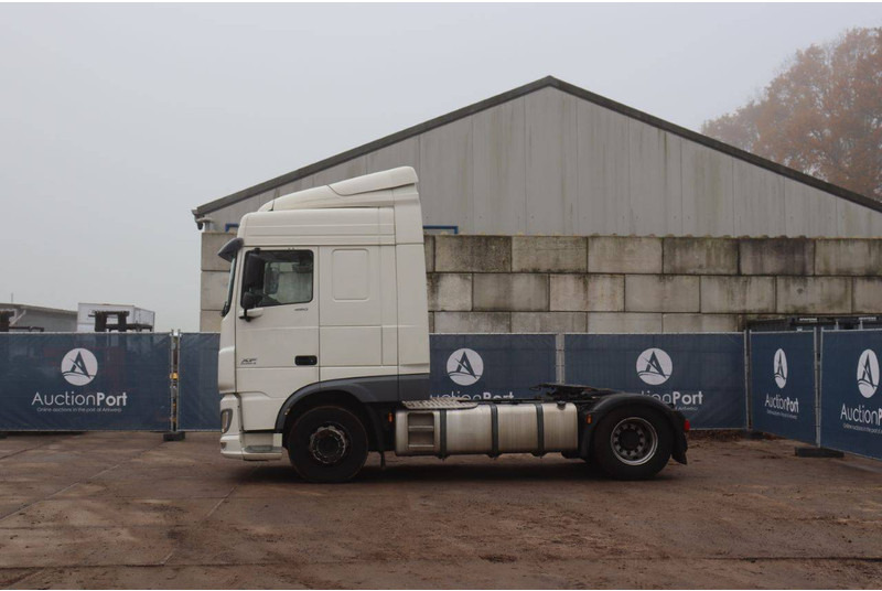 DAF XF 460 FT - Camión chasis: foto 2 DAF XF 460 FT - Camión chasis: foto 2