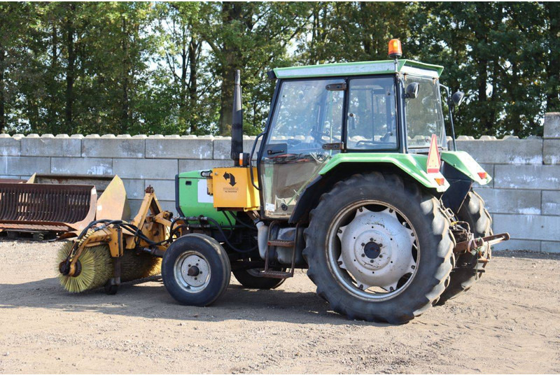 Deutz Fahr D1066/4-S - Tractor: foto 3 Deutz Fahr D1066/4-S - Tractor: foto 3