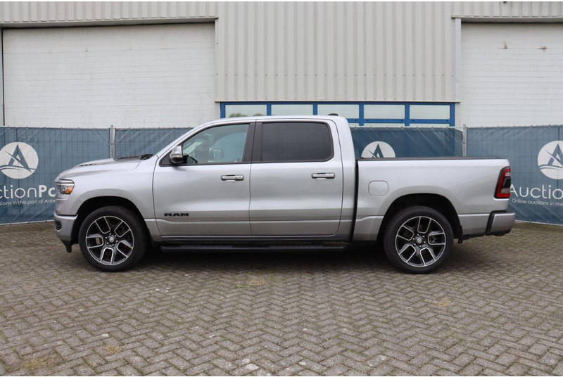 Dodge Ram 1500 1500 Sport 4x4 - Coche: foto 2 Dodge Ram 1500 1500 Sport 4x4 - Coche: foto 2