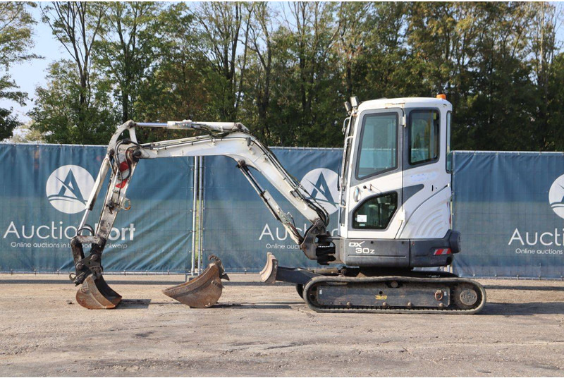 Doosan DX30Z - Excavadora de cadenas: foto 2 Doosan DX30Z - Excavadora de cadenas: foto 2