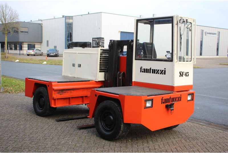 Fantuzzi SF45 - Carretilla de carga lateral: foto 3 Fantuzzi SF45 - Carretilla de carga lateral: foto 3