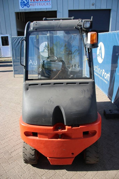 Fenwick-Linde E25-03 - Carretilla elevadora eléctrica: foto 4 Fenwick-Linde E25-03 - Carretilla elevadora eléctrica: foto 4
