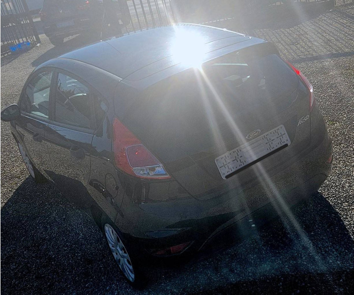 Ford Fiesta (VII - update) 1.25 - Sedan: foto 4 Ford Fiesta (VII - update) 1.25 - Sedan: foto 4