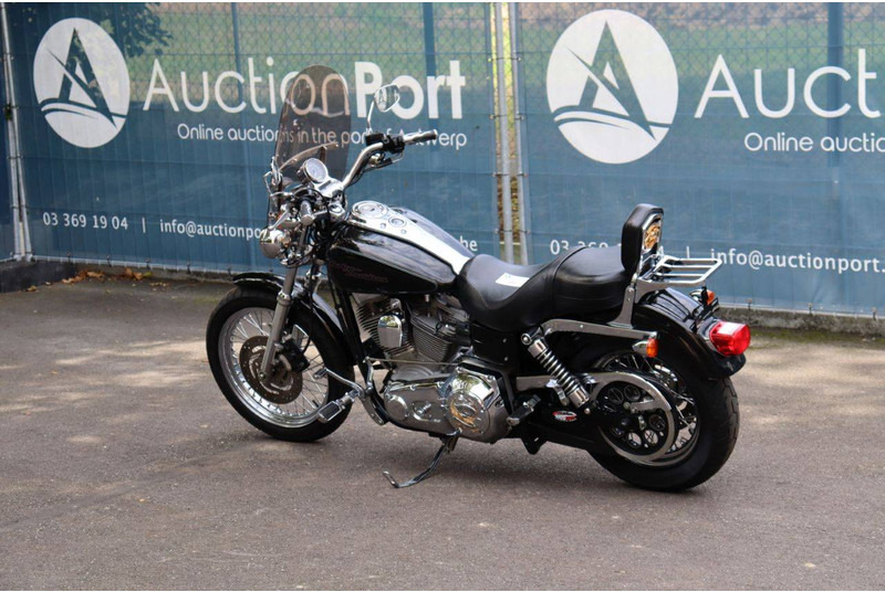 Harley-Davidson Dyna Super Glide Custom - Motocicleta: foto 3 Harley-Davidson Dyna Super Glide Custom - Motocicleta: foto 3
