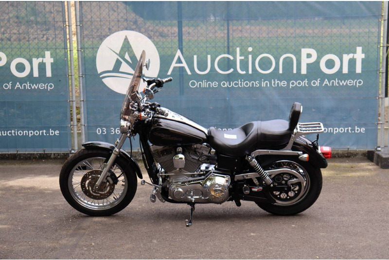 Harley-Davidson Dyna Super Glide Custom - Motocicleta: foto 2 Harley-Davidson Dyna Super Glide Custom - Motocicleta: foto 2