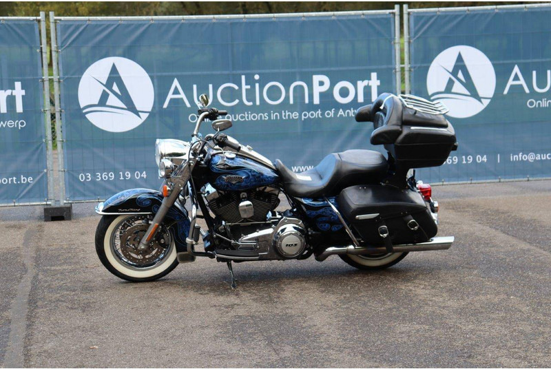 Harley-Davidson Road King Classic Touring - Motocicleta: foto 1 Harley-Davidson Road King Classic Touring - Motocicleta: foto 1