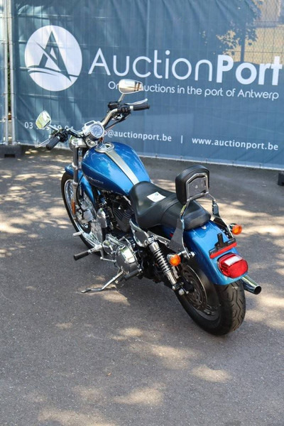 Harley-Davidson Sporster XL1200 Custom - Motocicleta: foto 4 Harley-Davidson Sporster XL1200 Custom - Motocicleta: foto 4