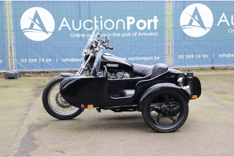 Harley-Davidson Sporster XL883 - Motocicleta: foto 1 Harley-Davidson Sporster XL883 - Motocicleta: foto 1