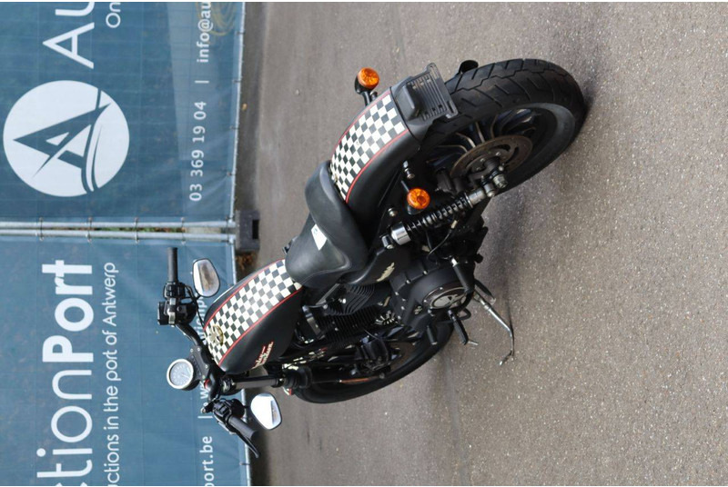 Harley-Davidson Sportster 883N Iron - Motocicleta: foto 4 Harley-Davidson Sportster 883N Iron - Motocicleta: foto 4