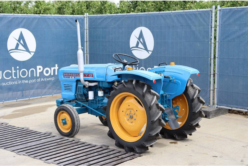 Hinomoto E18 - Tractor: foto 4 Hinomoto E18 - Tractor: foto 4