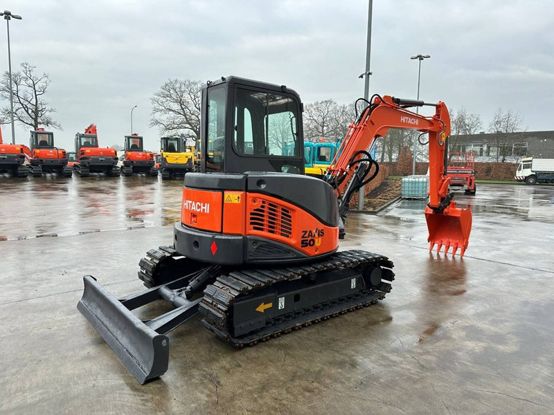 Hitachi ZX50U-2 - Excavadora de cadenas: foto 4 Hitachi ZX50U-2 - Excavadora de cadenas: foto 4