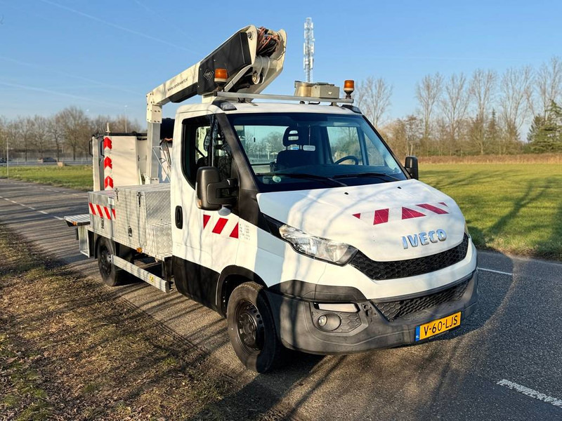 Iveco 35S13 - Camión con plataforma elevadora: foto 4 Iveco 35S13 - Camión con plataforma elevadora: foto 4