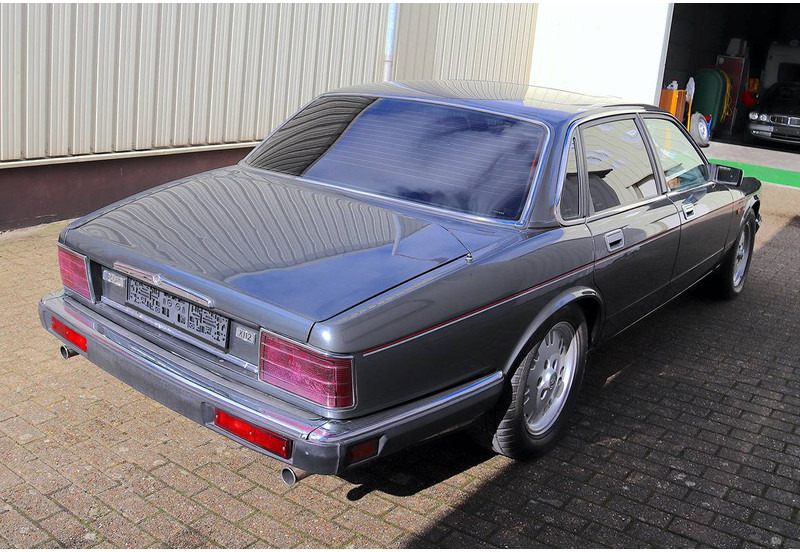 Jaguar XJ-12 - Sedan: foto 4 Jaguar XJ-12 - Sedan: foto 4