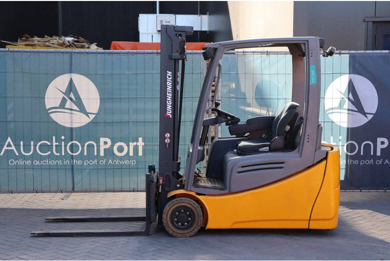 Jungheinrich EFG 216 - Carretilla elevadora eléctrica: foto 2 Jungheinrich EFG 216 - Carretilla elevadora eléctrica: foto 2