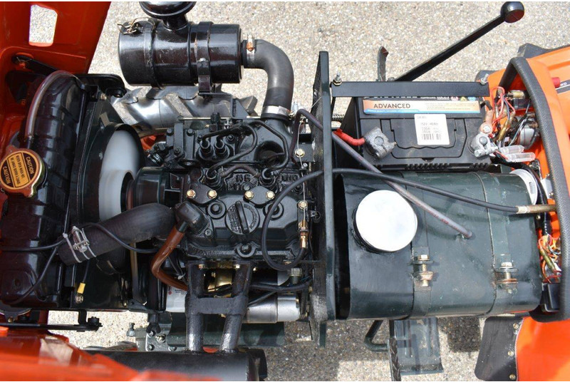 Tractor Kubota B5000: foto 13 Tractor Kubota B5000: foto 13