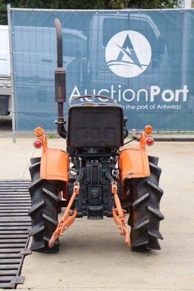 Kubota B5000 - Tractor: foto 5 Kubota B5000 - Tractor: foto 5