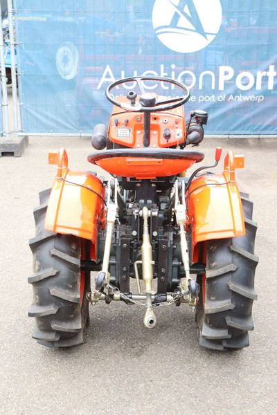 Kubota B5000 - Tractor: foto 5 Kubota B5000 - Tractor: foto 5