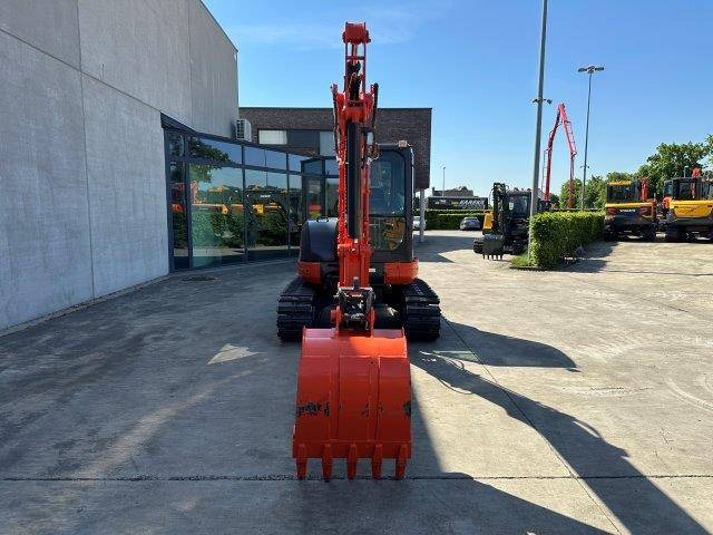 Kubota KX155-3SZ - Excavadora de cadenas: foto 2 Kubota KX155-3SZ - Excavadora de cadenas: foto 2