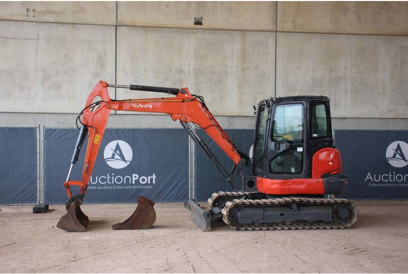 Kubota RX165-5 - Excavadora de cadenas: foto 1 Kubota RX165-5 - Excavadora de cadenas: foto 1