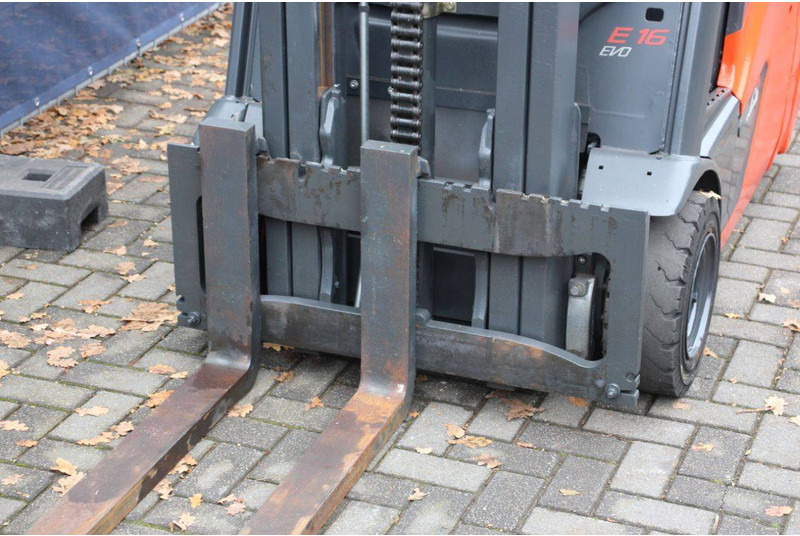 Carretilla elevadora eléctrica Linde E16-02: foto 10