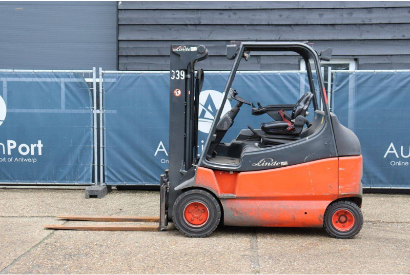 Linde E30 - Carretilla elevadora eléctrica: foto 2 Linde E30 - Carretilla elevadora eléctrica: foto 2