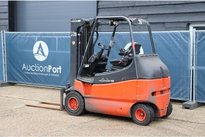 Linde E30 - Carretilla elevadora eléctrica: foto 3 Linde E30 - Carretilla elevadora eléctrica: foto 3