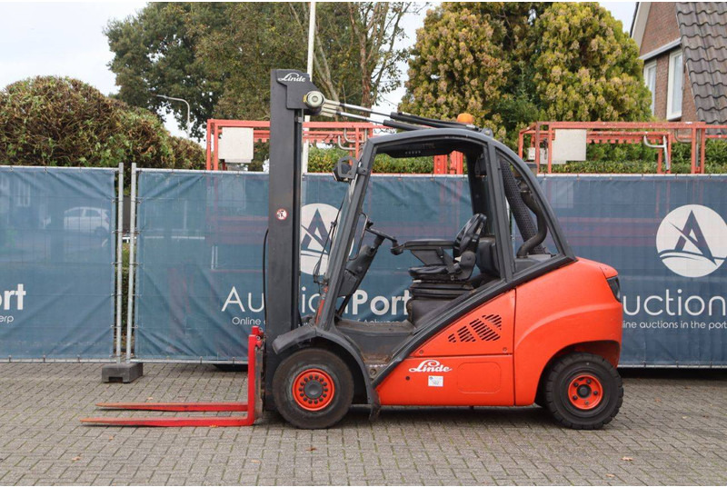 Linde H35D-01 - Carretilla elevadora diésel: foto 2 Linde H35D-01 - Carretilla elevadora diésel: foto 2