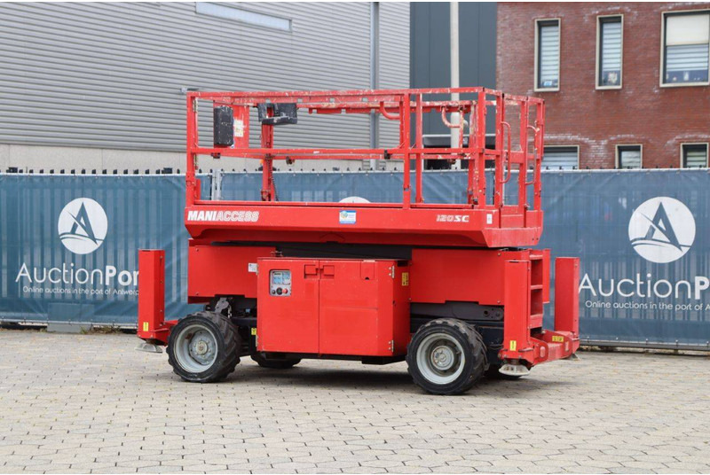 Manitou 120SC-2 - Plataforma de tijeras: foto 3 Manitou 120SC-2 - Plataforma de tijeras: foto 3