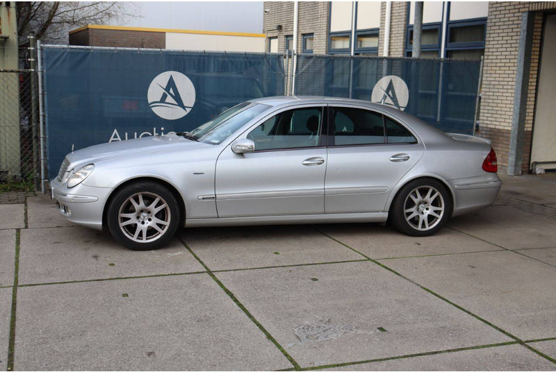 Mercedes-Benz E-Klasse 200 CDI - Sedan: foto 1 Mercedes-Benz E-Klasse 200 CDI - Sedan: foto 1