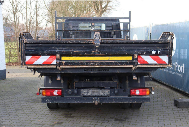 Mitsubishi Fuso - Camión caja abierta: foto 4 Mitsubishi Fuso - Camión caja abierta: foto 4