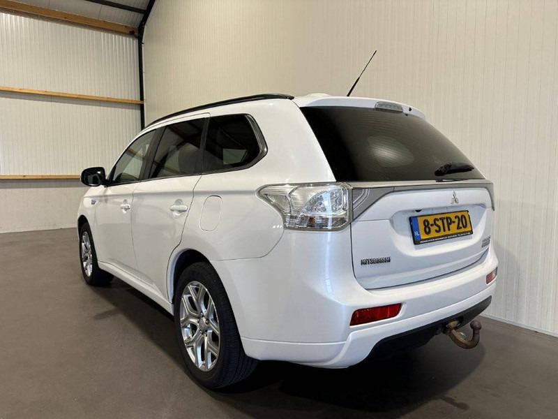 Mitsubishi Outlander PHEV SUV - SUV/ Todoterreno: foto 3 Mitsubishi Outlander PHEV SUV - SUV/ Todoterreno: foto 3