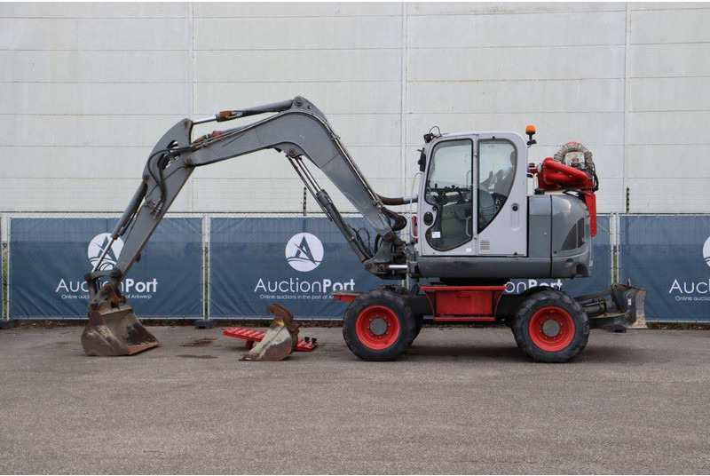 Neuson 9503 WD - Excavadora de ruedas: foto 3 Neuson 9503 WD - Excavadora de ruedas: foto 3